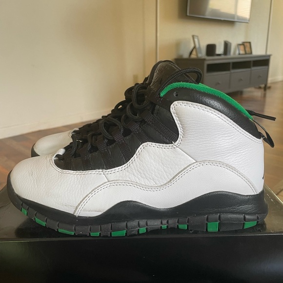 Jordan 10 - Picture 6 of 7